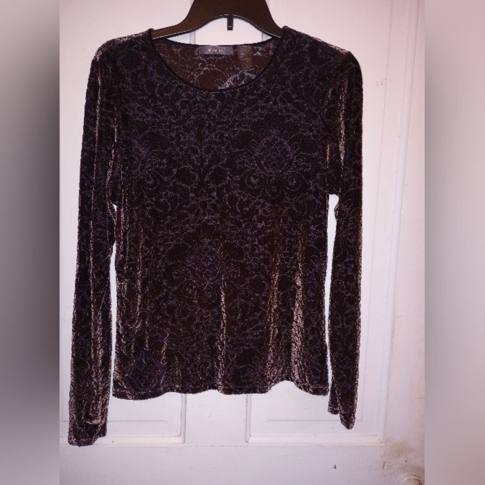 Woman's top. Liz Claiborne. Brown.  Size L